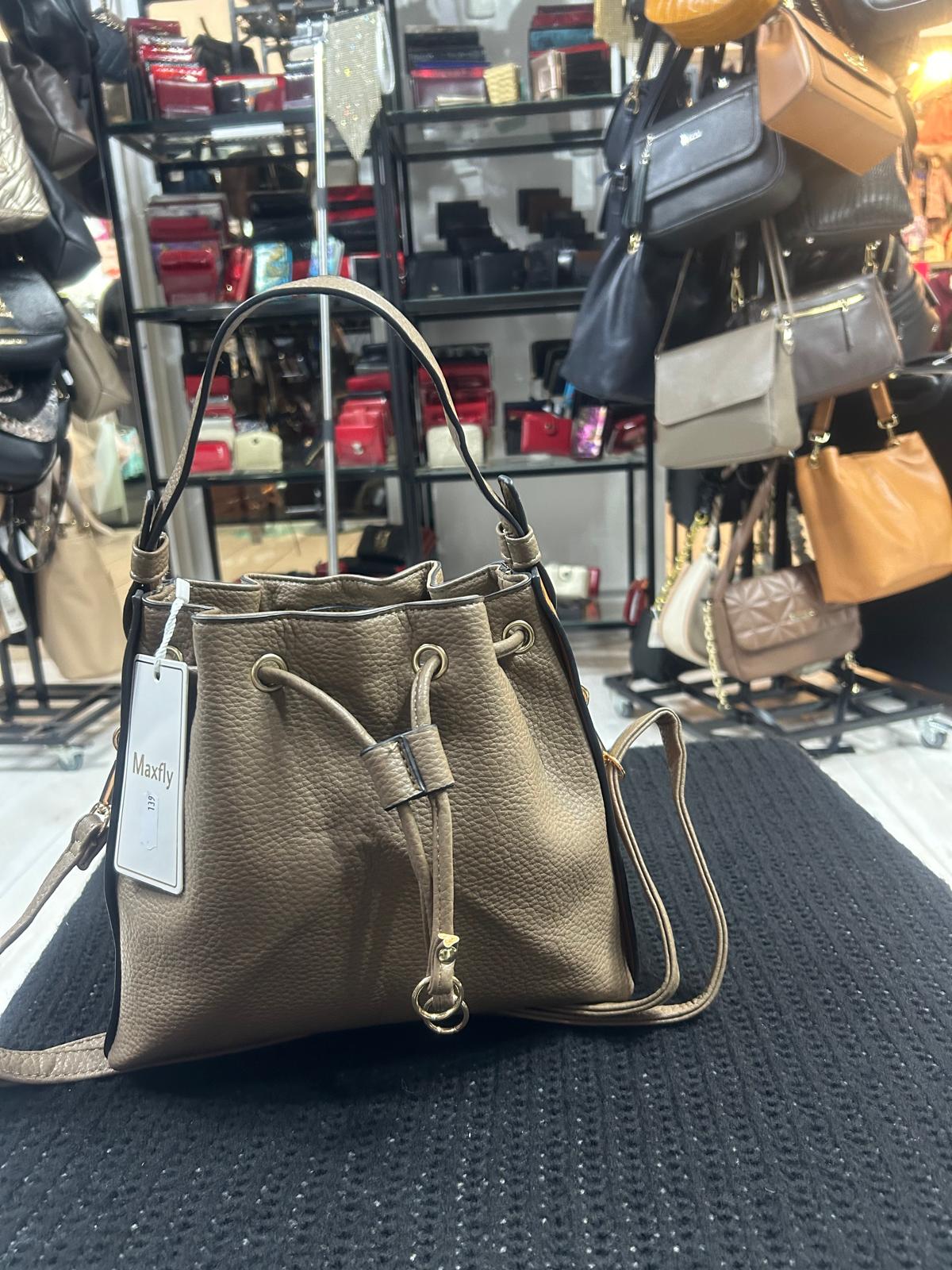 Nowość Torebka na ramię Torebka worek Max Fly italy toupe