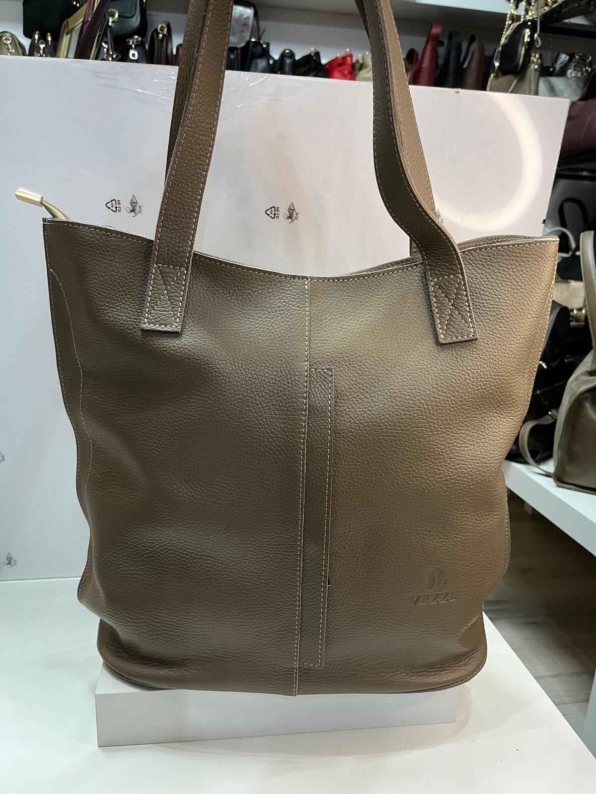 Nowość Włoska skórzana torebka VEZZE