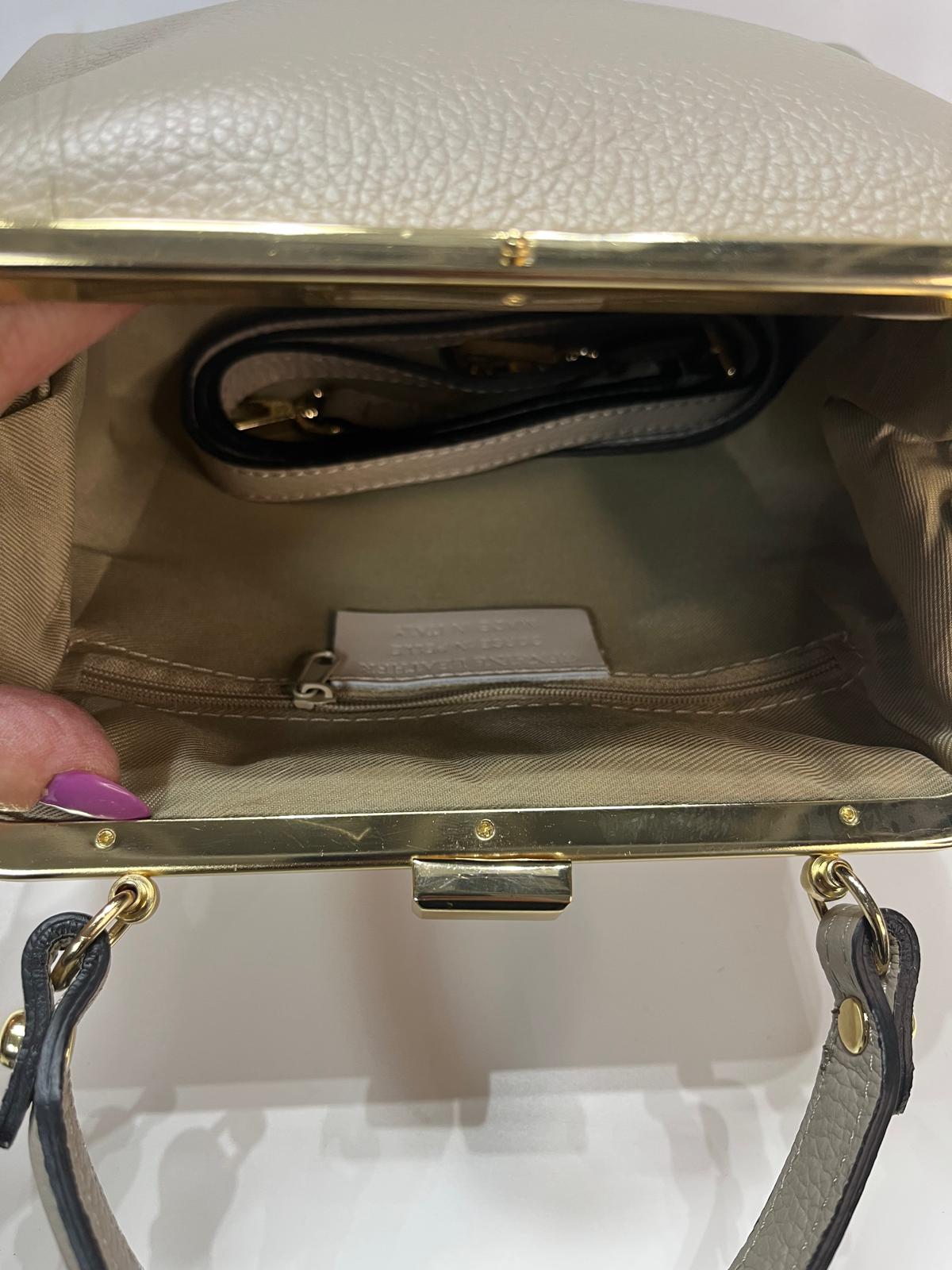 Nowość torebka skórzana VEZZE. CZARNA