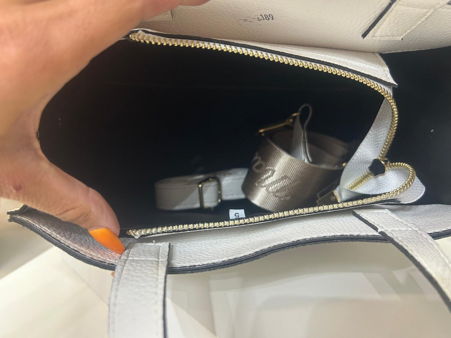 WYPRZEDAŻ Kuferek Massimo Contti Biały