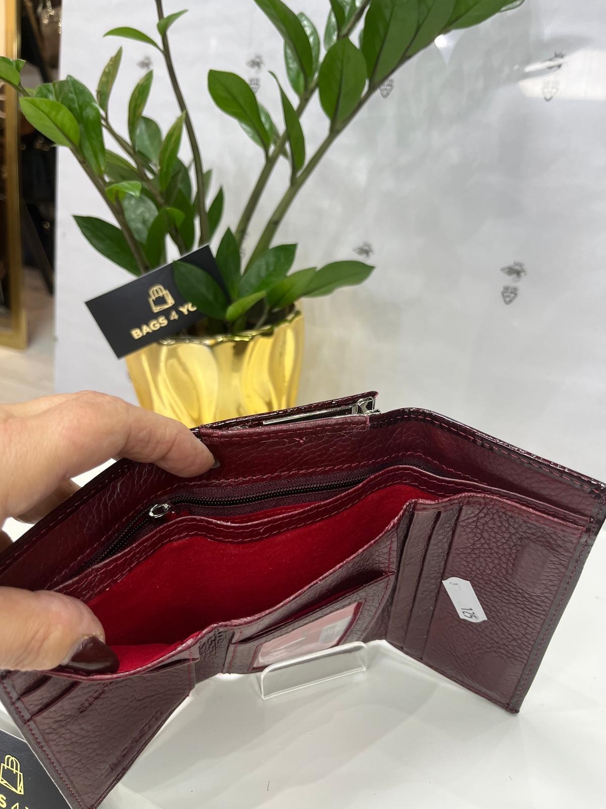 Nowość Portfel skórzany damski lakierowany bordo
