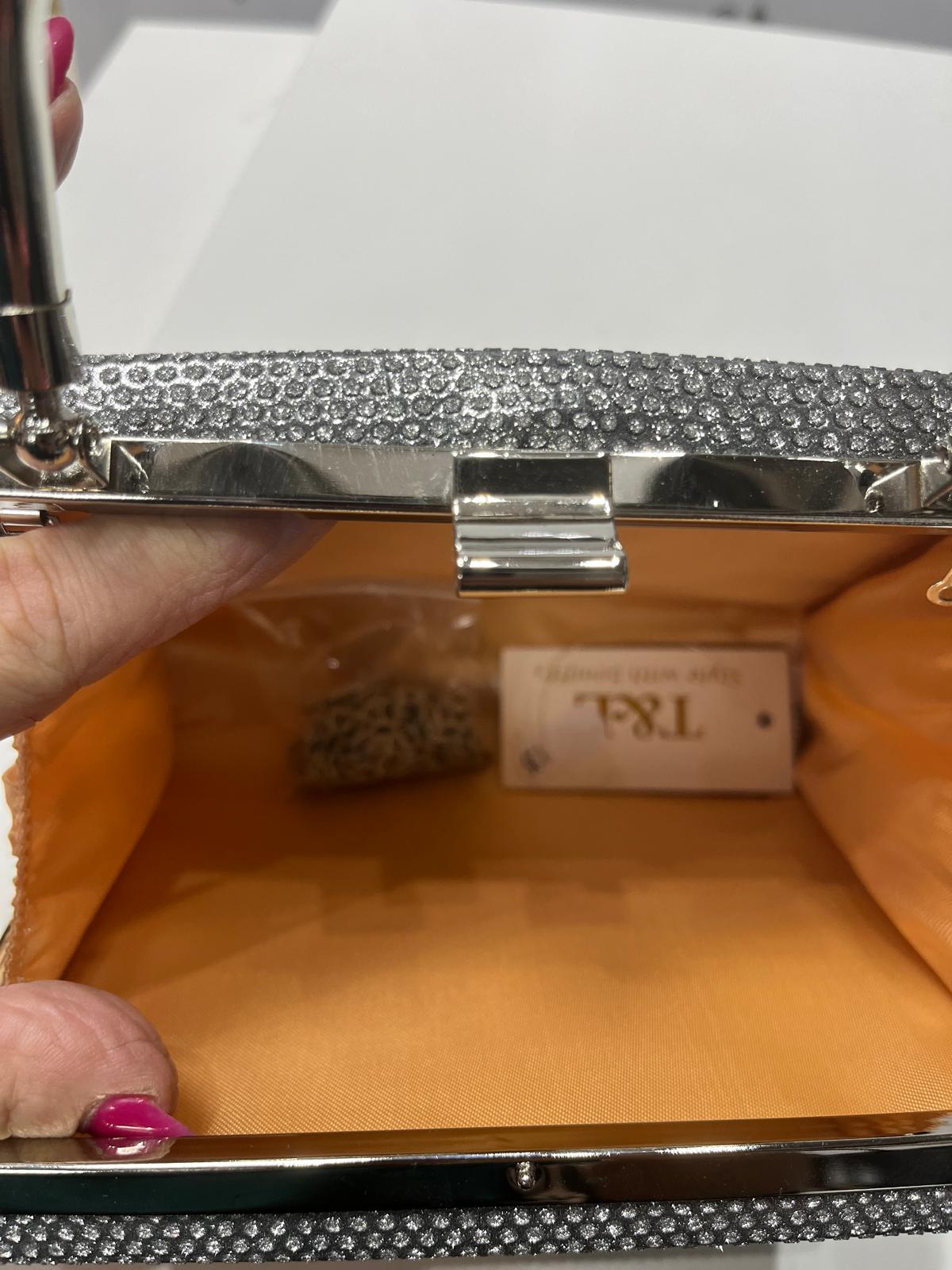 Nowość Torebka wizytowa Srebrna