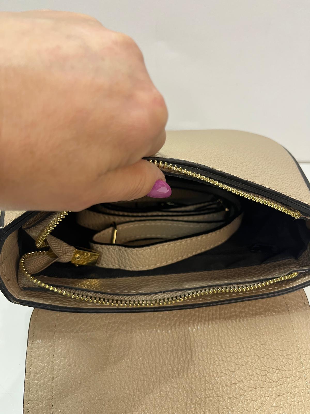 NOWOŚĆ Klasyczna listonoszka ze złotym kółkiem skóra naturalna ITALY beżowa