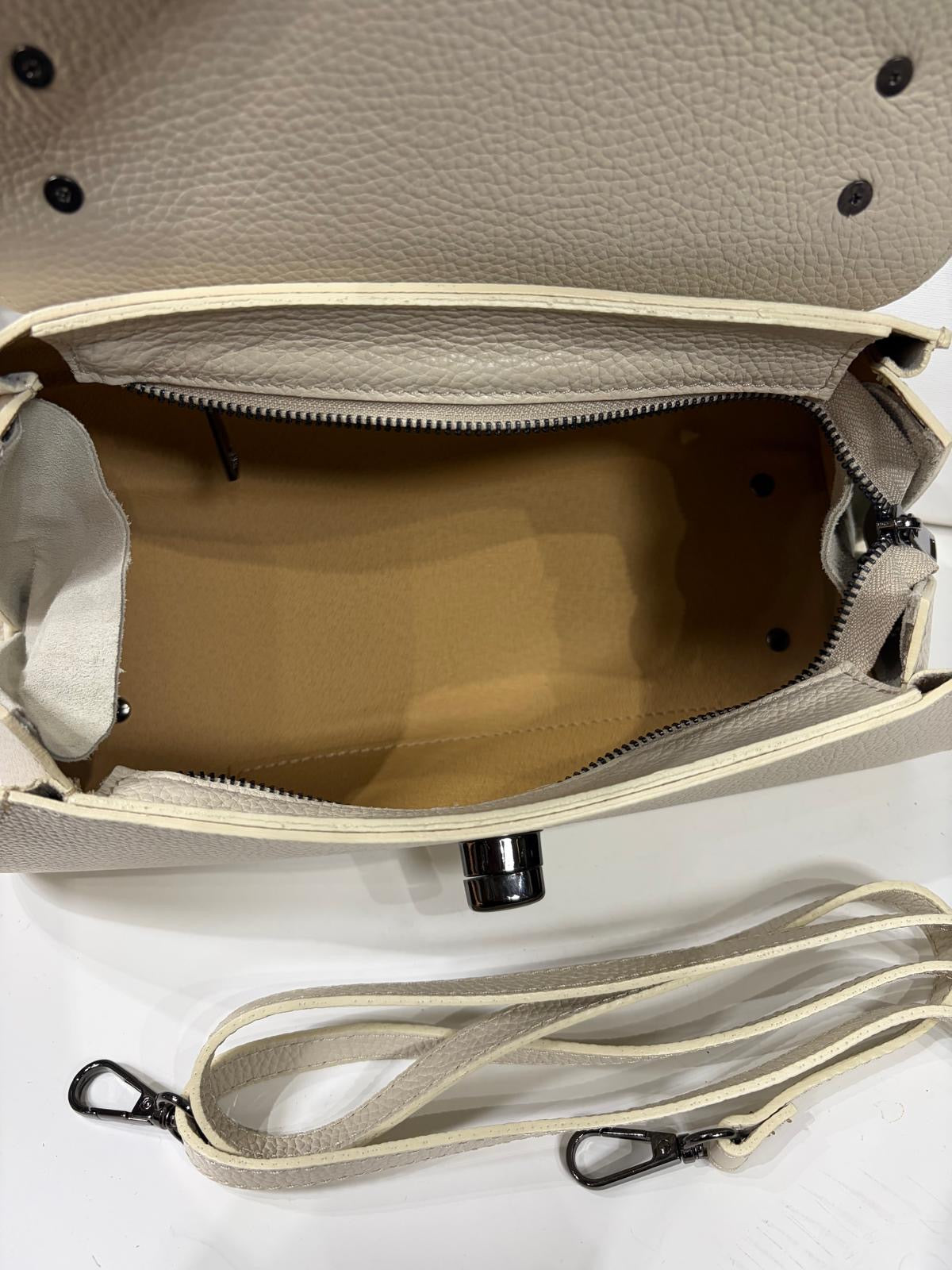 NOWOŚĆ Torebka kuferek Vezze skóra naturalna jasny beż