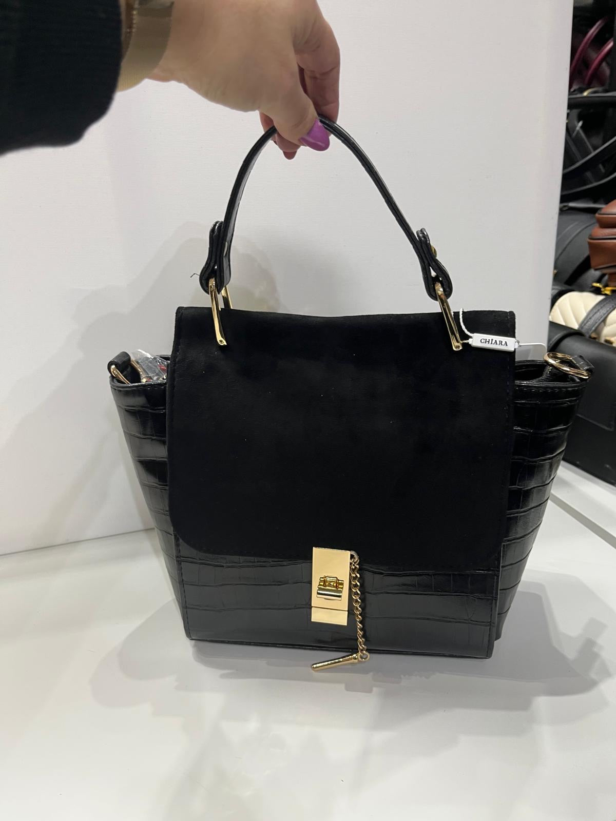 NOWOŚĆ Torebka kuferek Chiara.  Czarny