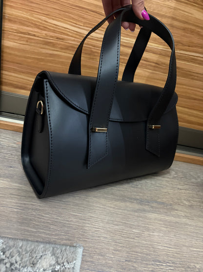 NOWOŚĆ Włoska skóra naturalna czarna NP