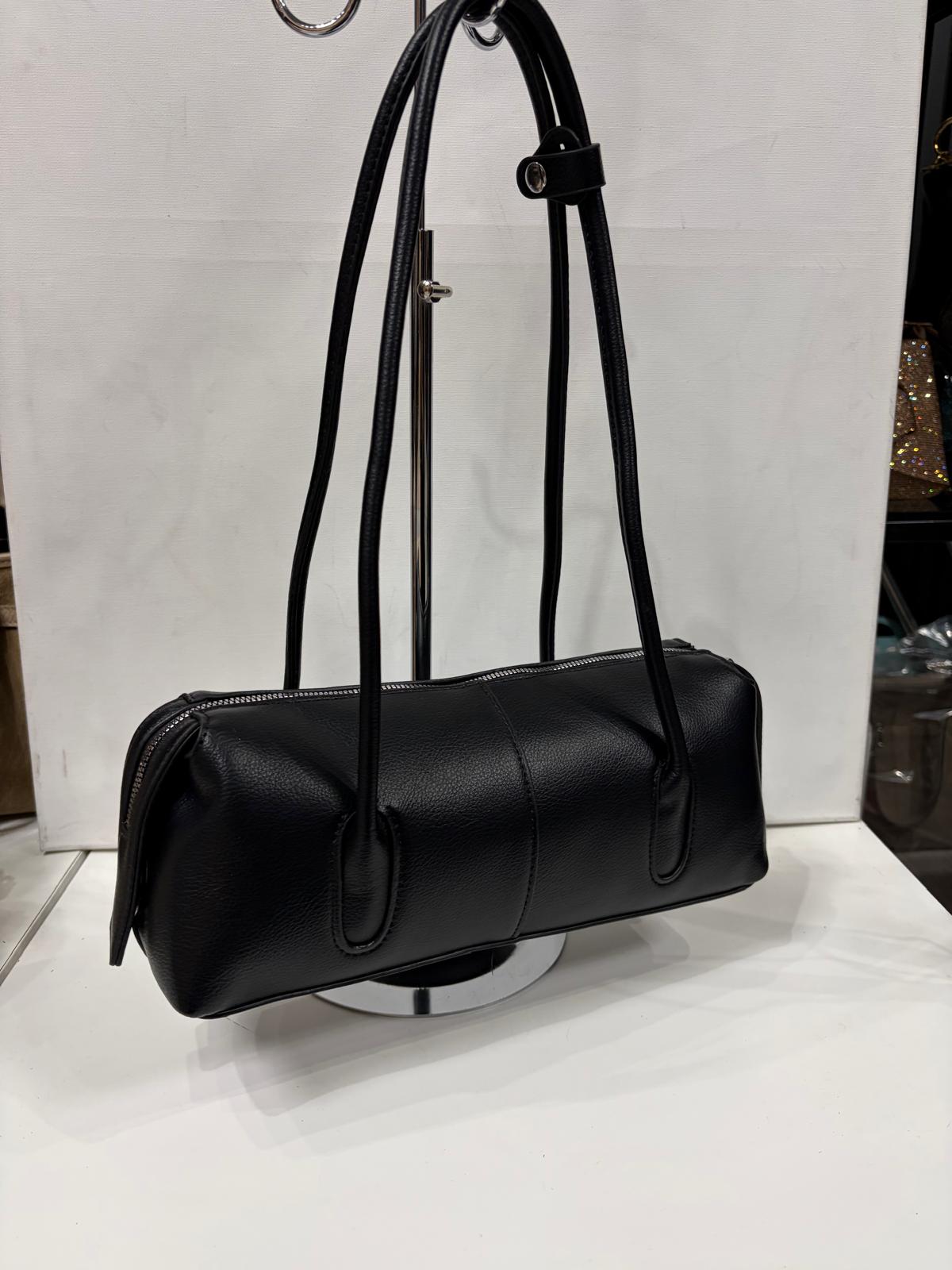 NOWOŚĆ Torebka skóra ekologiczna VALENTINO Czarna